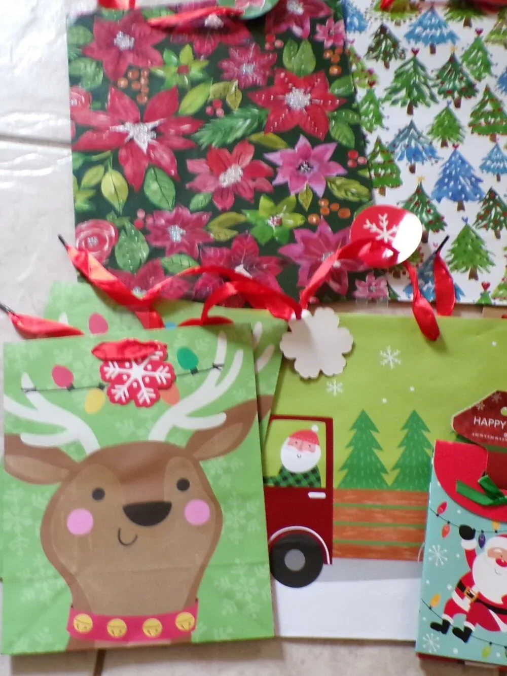 18 Gift Bags Assorted Sizes NEW